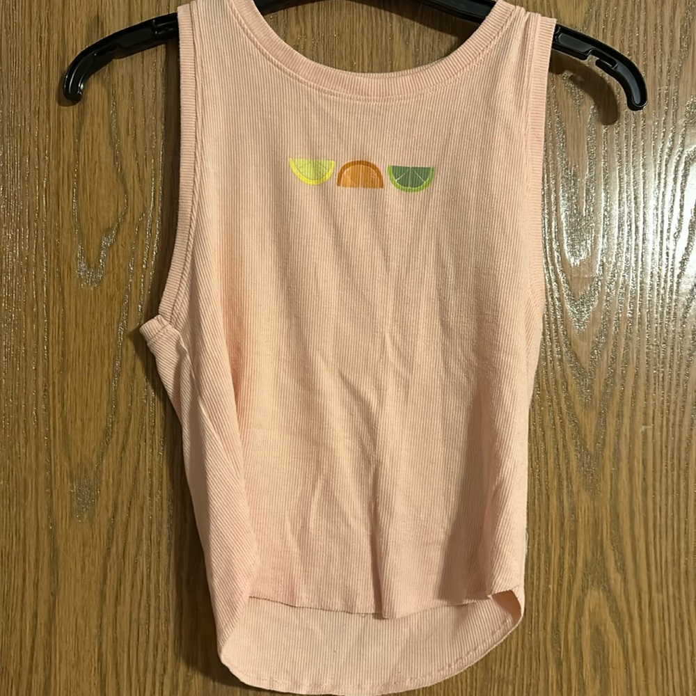 EUC American Eagle  orange crème fruit Tank Top .Size (L)